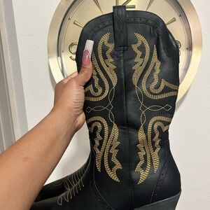 Black and Gold Embroidered Cowboy Boots